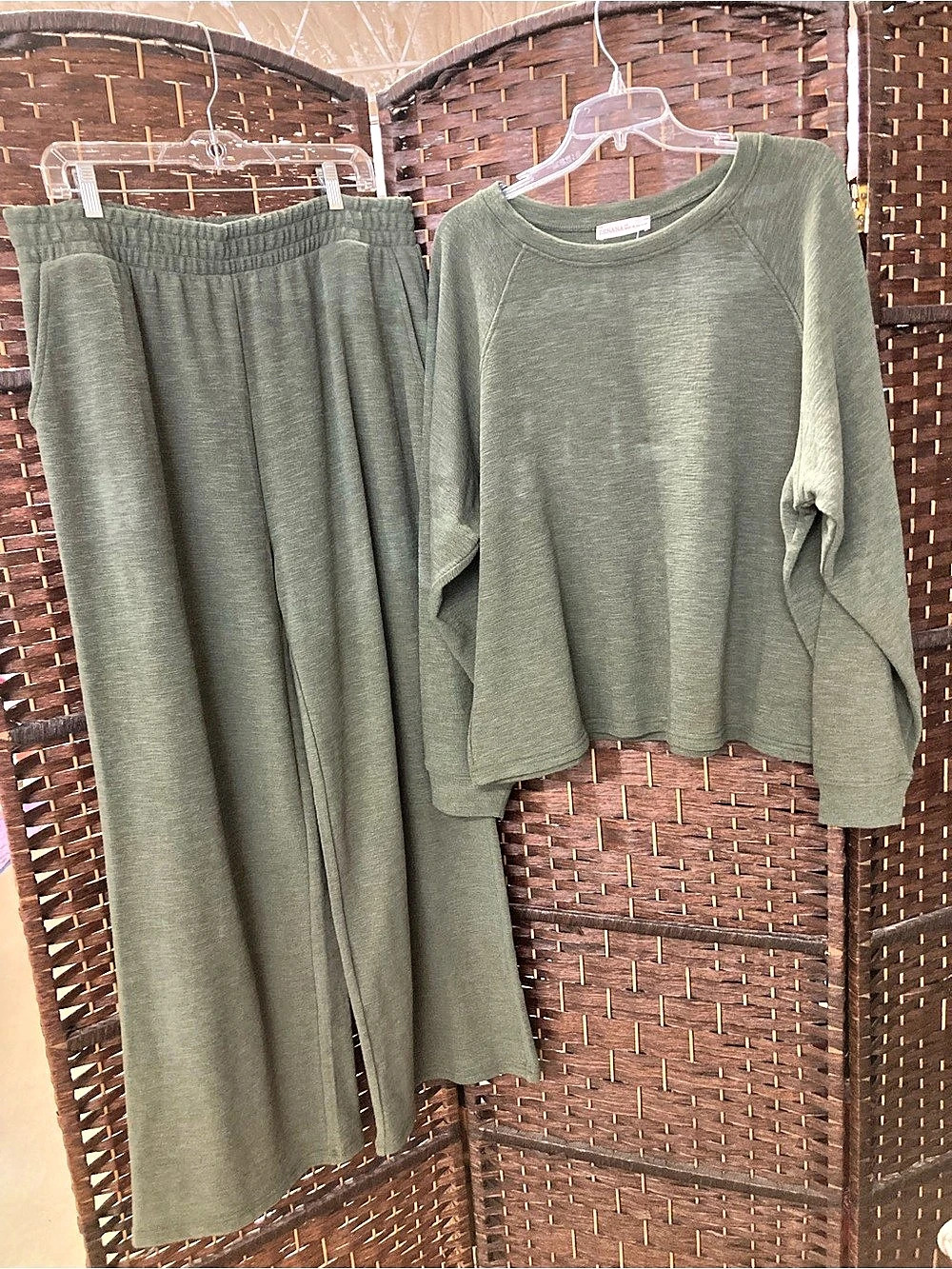 ZENANA Olive Green Sweater and Wide Leg Pants Set New 1x Cozy Athleisure Lounge